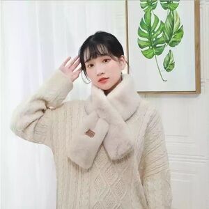 ⭐️FURRY Loophole Rectangle Warm Soft Cozy Scarf⭐️